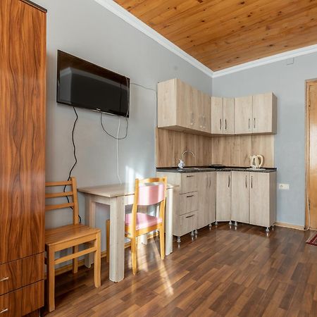 Guest House Nikala Mestia Luaran gambar