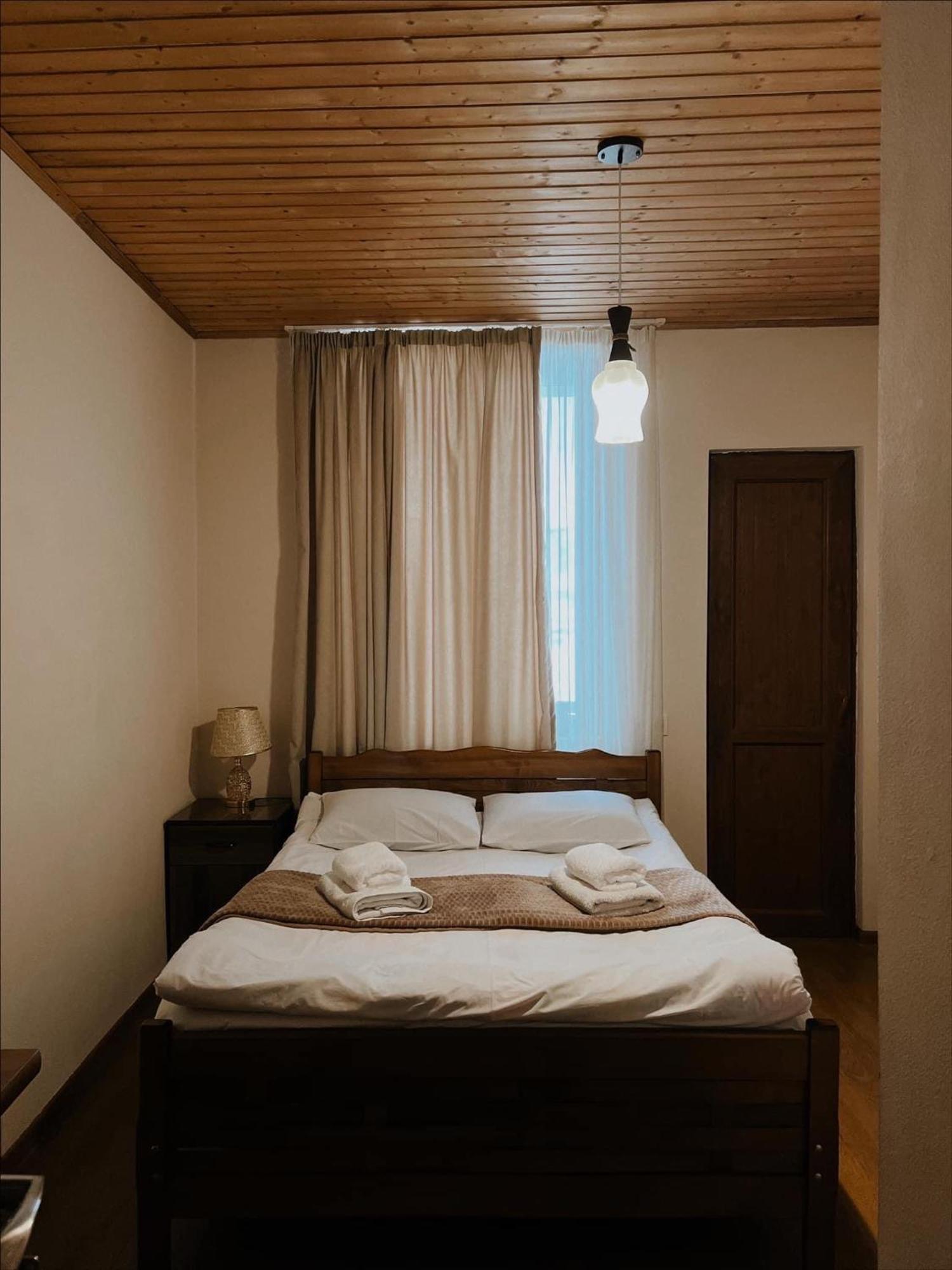 Guest House Nikala Mestia Luaran gambar