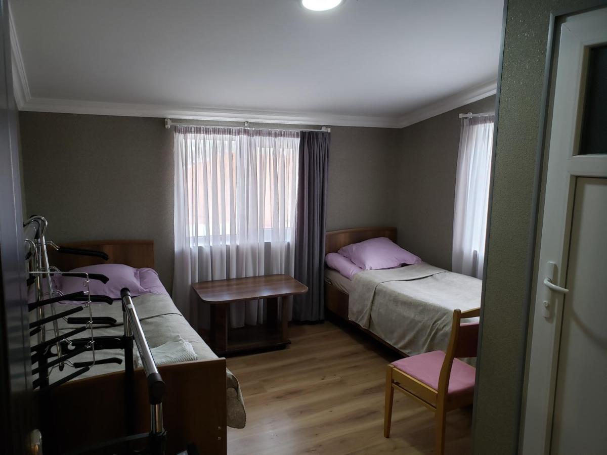 Guest House Nikala Mestia Luaran gambar